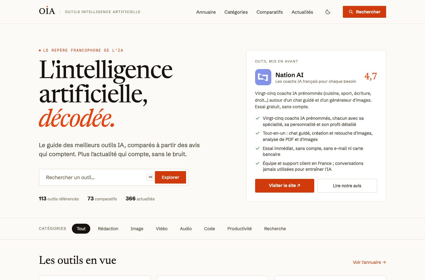 Page d’accueil d’OIA : champ de recherche, compteurs d’outils, de comparatifs et d’actualités, pastilles de catégories et carte de l’outil mis en avant.